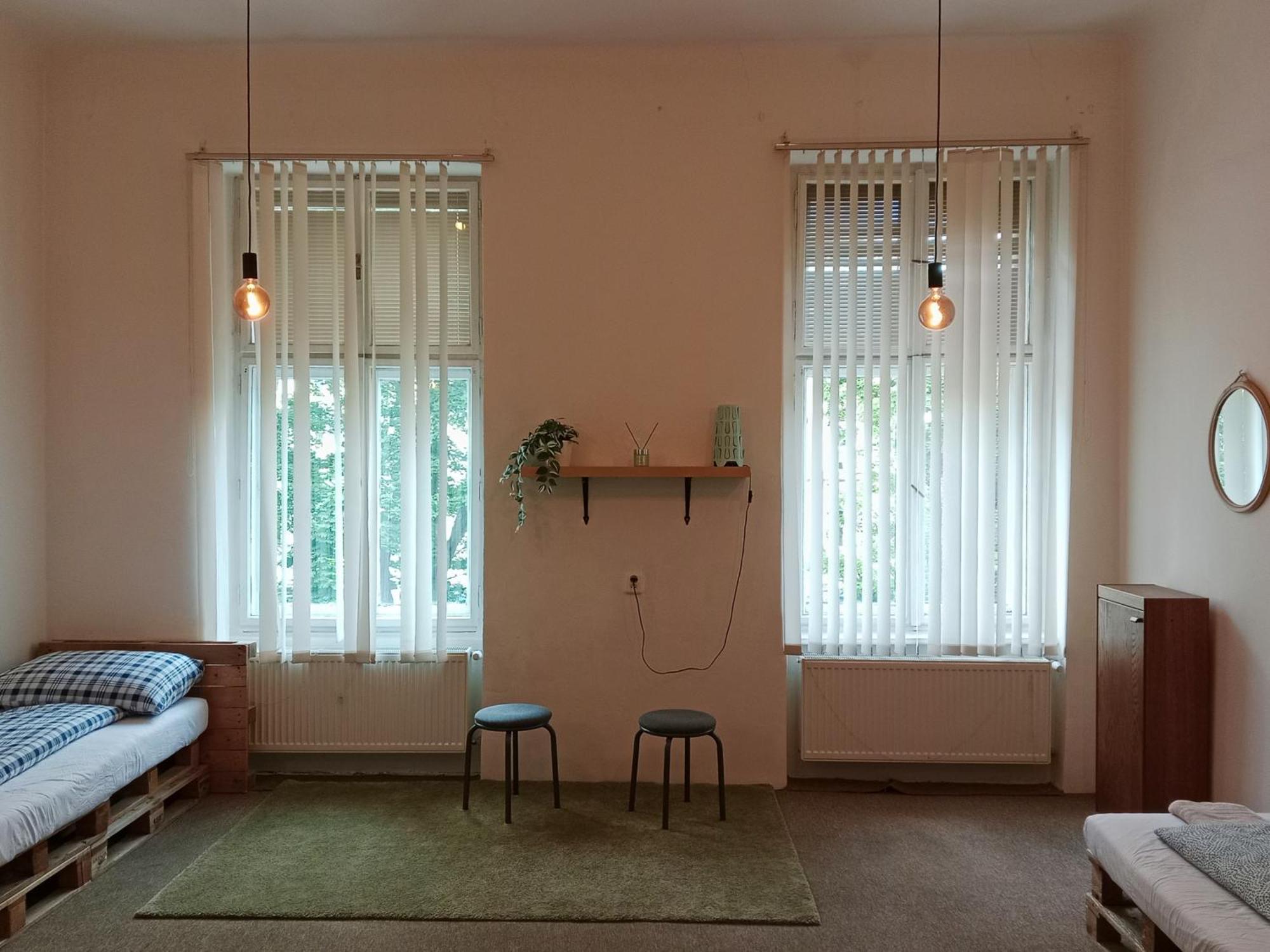 Park Homestay *